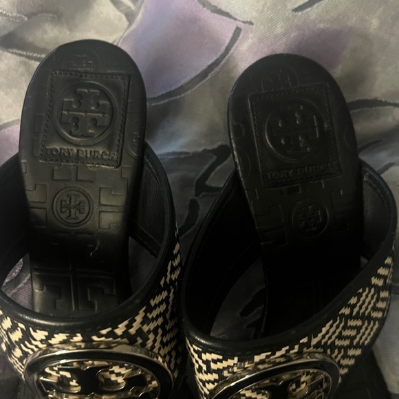 Tory Burch Black Leather Sandals - Picture 3 of 6
